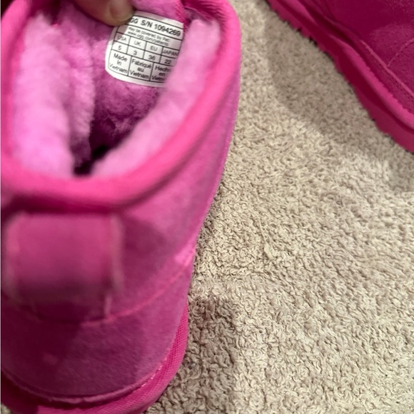 ugg neumel boots - Picture 6 of 6